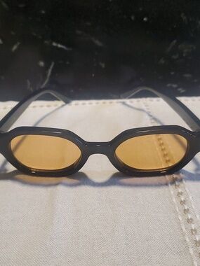 Meller Black Women's Sunglasses with Amber Lenses